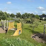 Modern Spacious Family Retreat Garden オーデンセ