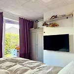 Modern Spacious Family Retreat Garden ヴィラ *