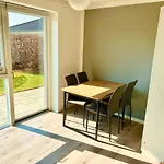 Modern Spacious Family Retreat Garden ヴィラ オーデンセ