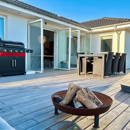 Modern Spacious Family Retreat Garden Odense